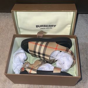 KIDS BURBERRY SANDALS SZ EU 25/US 9